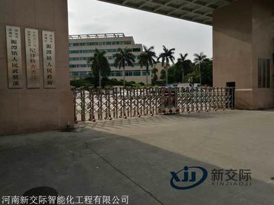 滑縣工廠伸縮門選購指南 集成計算機系統的智能化門禁解決方案